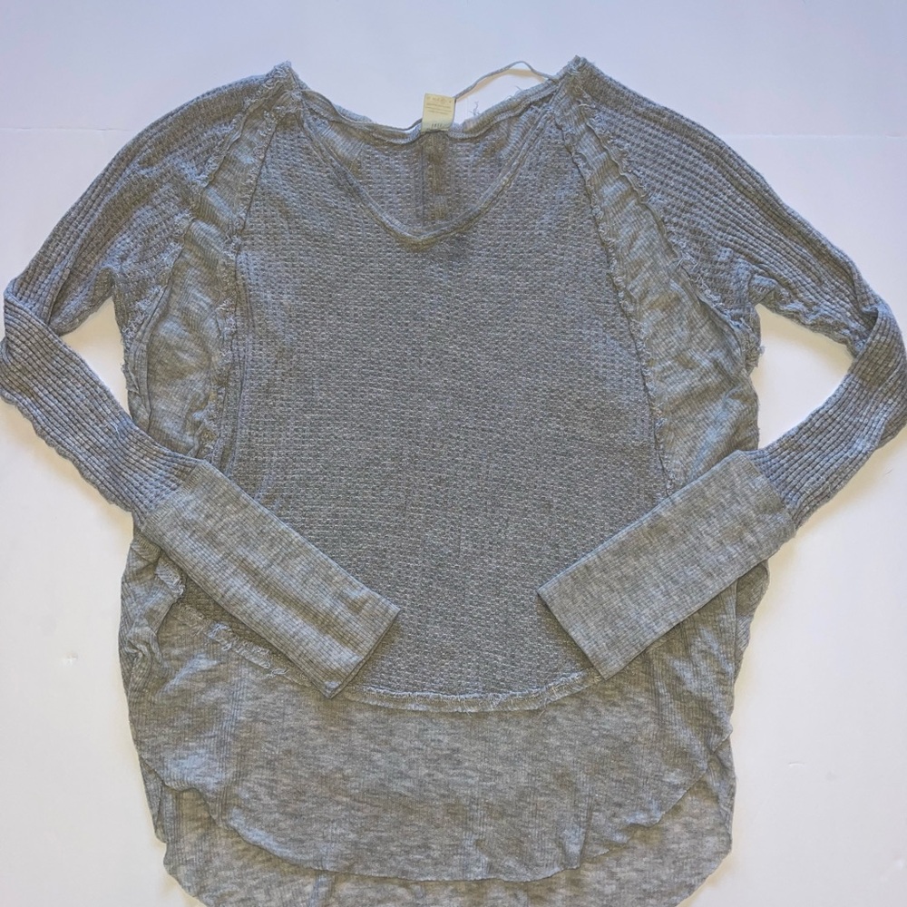 We The Free Women’s M Catalina Grey V Neck Oversized Thermal Long Sleeve Shirt